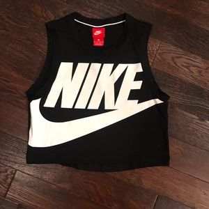 Nike graphic cropped tank sz XS